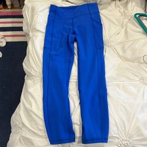 Lululemon Leggins 25” with pockets